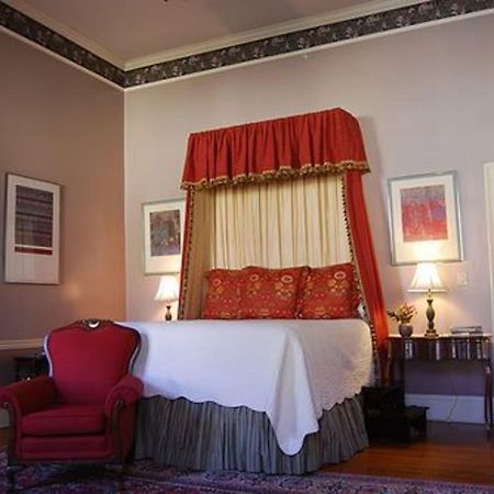 Rothschild Pound House Inn Коламбус Экстерьер фото